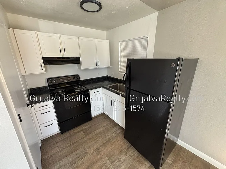 2322 Elaine Blvd — Photo 13