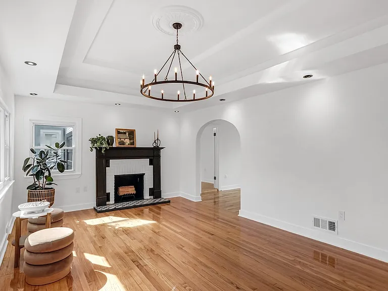 14 Columbus Ave — Photo 9