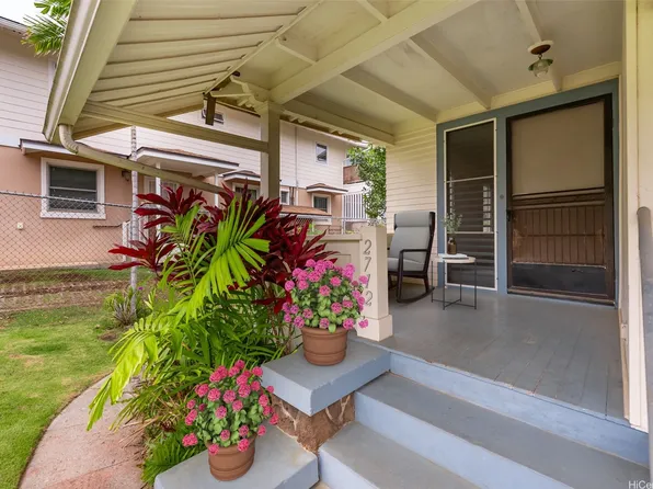 2712 Pulena Pl, Honolulu, HI 96822