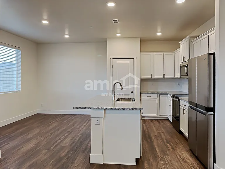 19220 16th Avenue Ct E — Photo 5