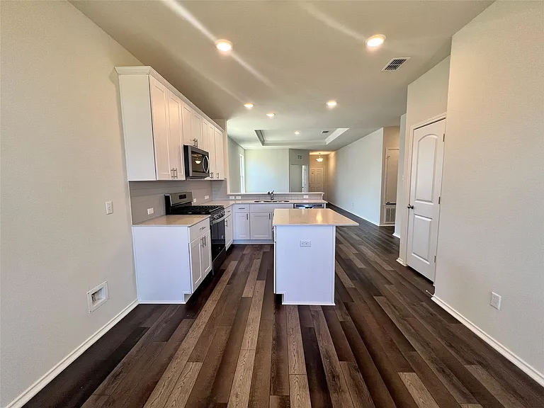 353 Grace Lilly Dr — Photo 7