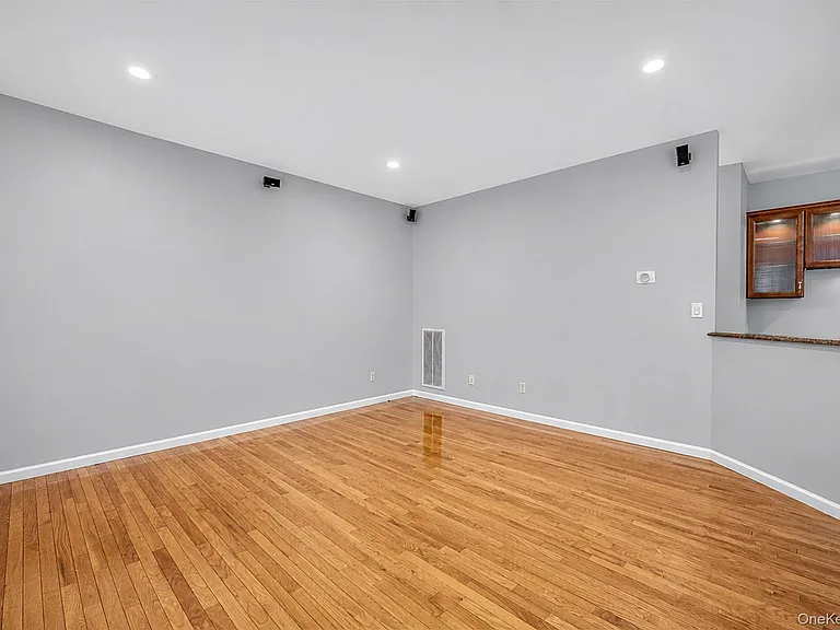 101 Raspberry Ct — Photo 17
