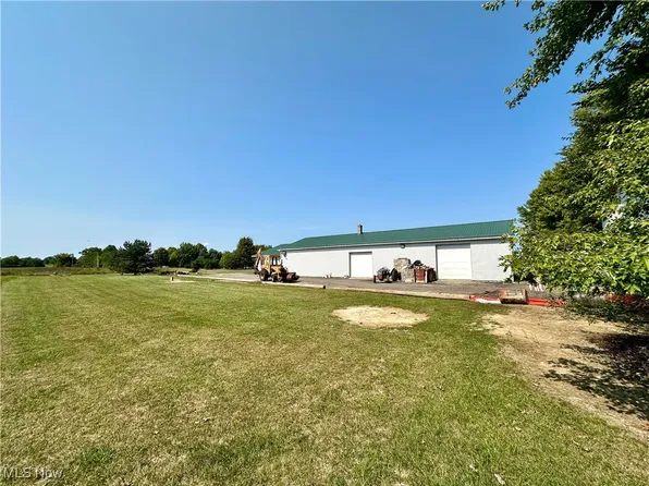 13901 Baumhart Rd, Oberlin, OH 44074