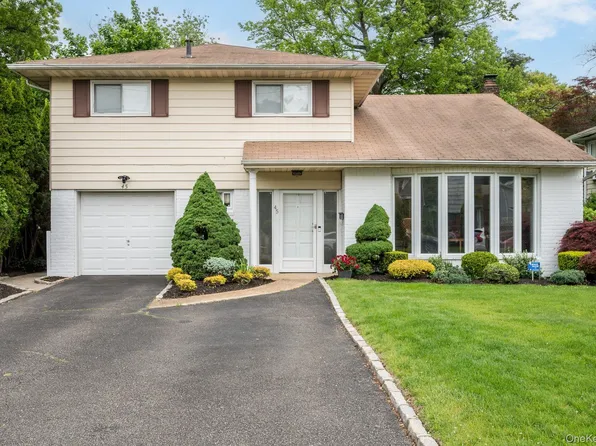 45 Sherrard Street, East Hills, NY 11577