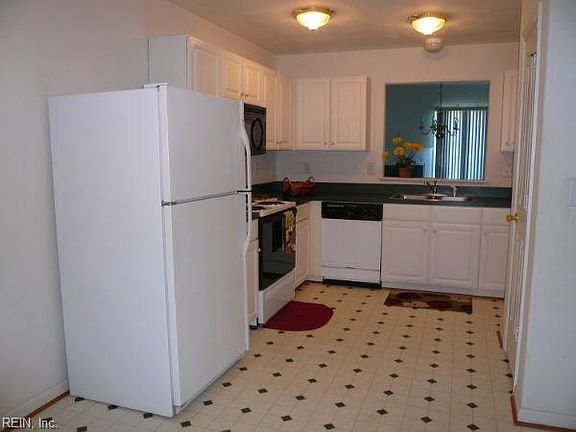 5th image of 6363 Scottsfield Dr