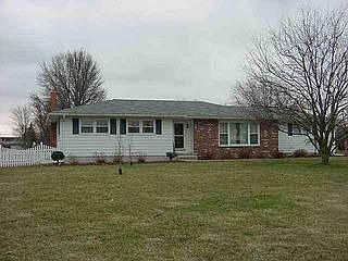 1st image of 68 Rosewood Dr