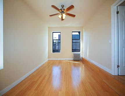5th image of 11880 Metropolitan Ave APT 6B