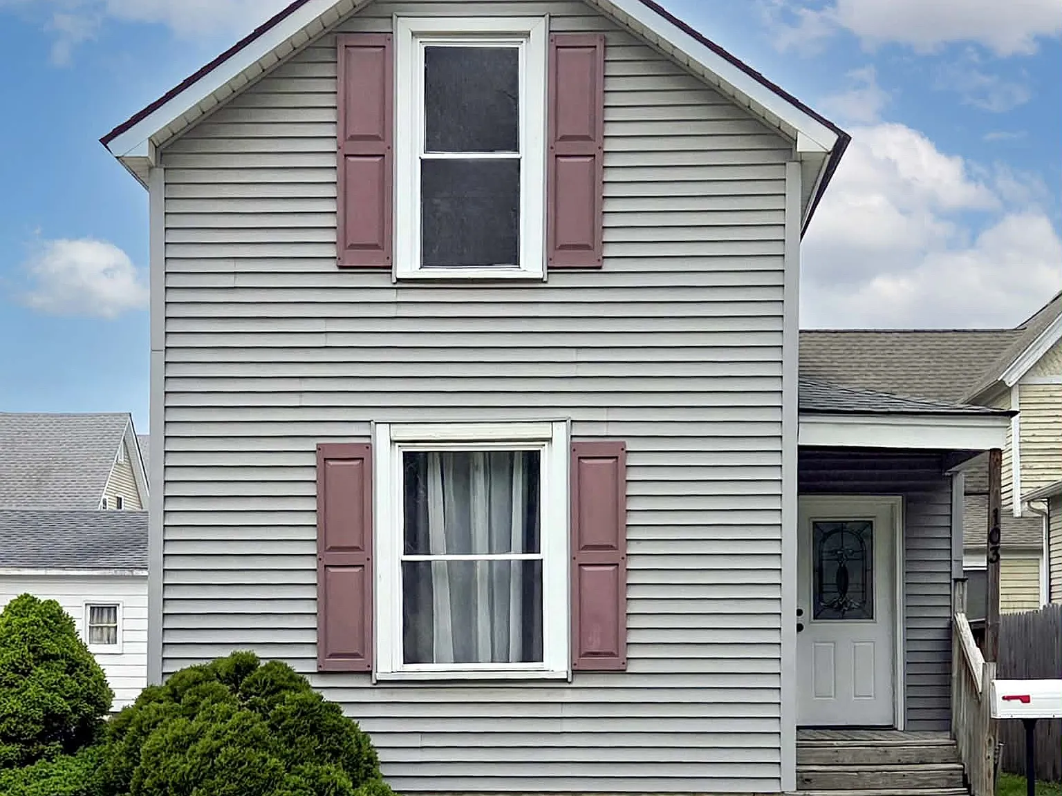 2 bed, 927 sqft, $1,100 — Photo 1