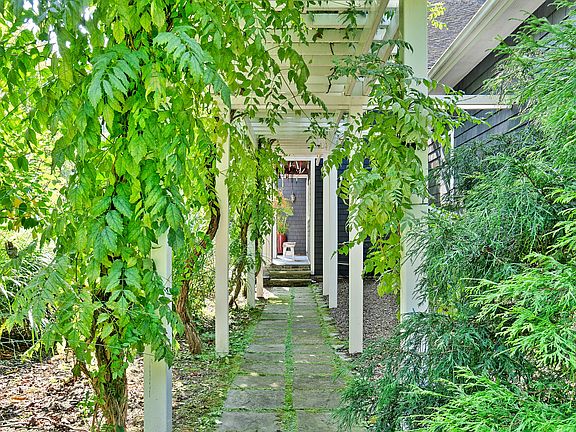 1391 Mill River Great Barrington Rd