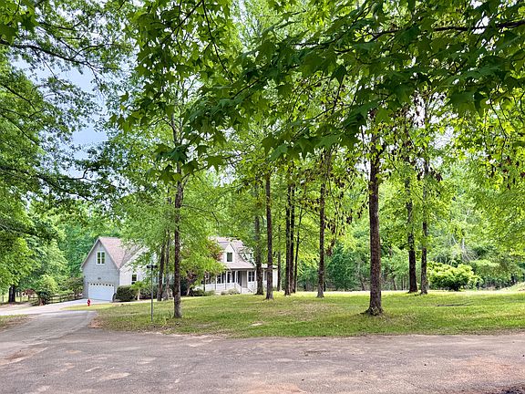 5th image of 2427 Louisville Road