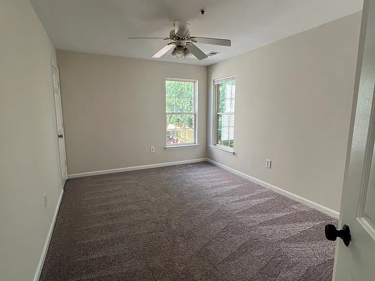 3326 Oxon Run Rd SE — Photo 8