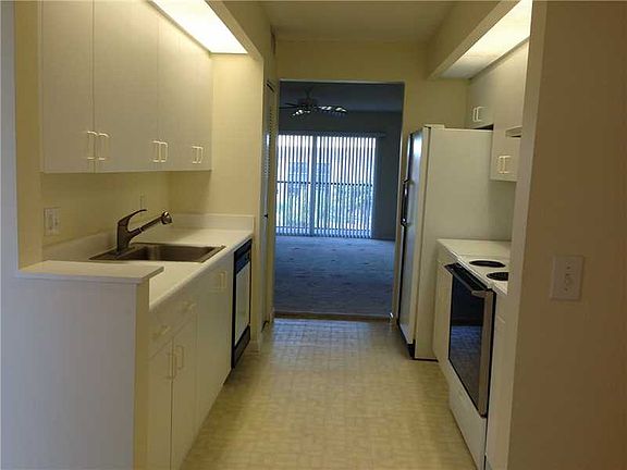 3rd image of 12750 SW 15th St APT 404D