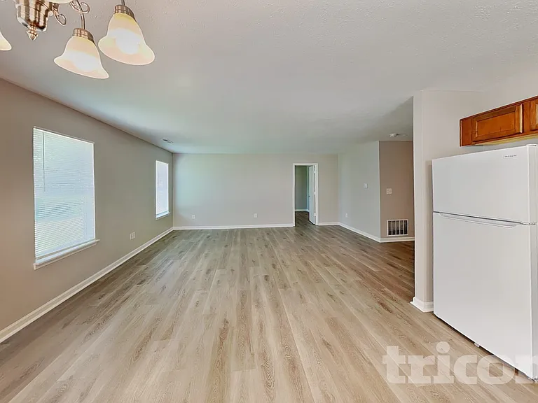 10713 Tedder Lake Dr — Photo 4