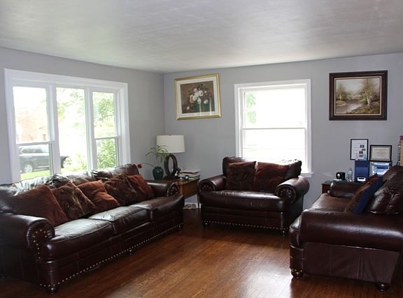 2nd image of 428 S Dilger Ave