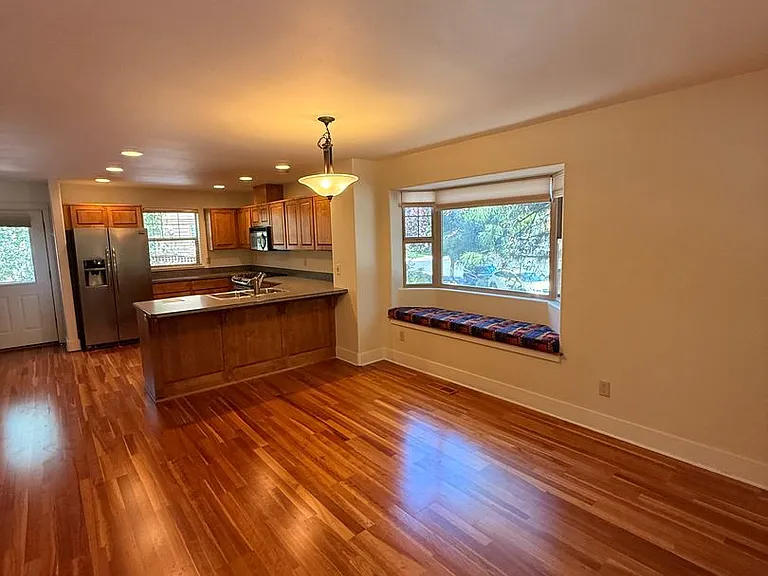 1844 NW Shevlin Park Rd — Photo 14