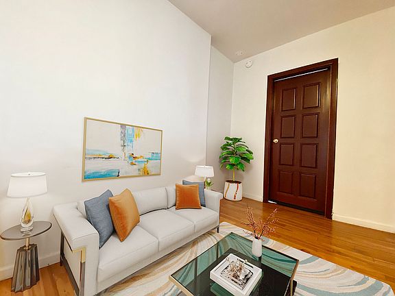 2nd image of 332 W 49th St #5E
