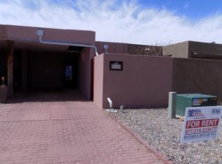 562 Aztec Rd NW, Albuquerque, NM 87107