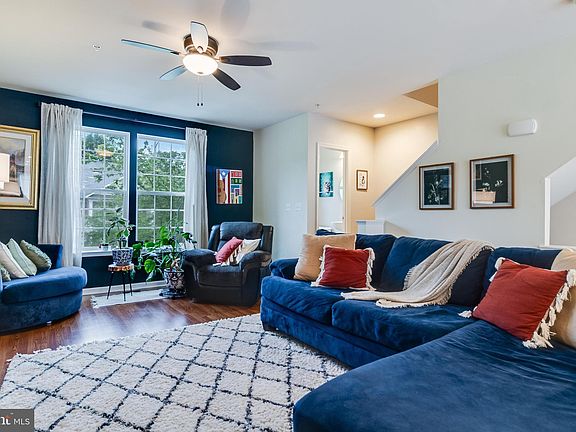 3rd image of 44222 Beaver Creek Dr