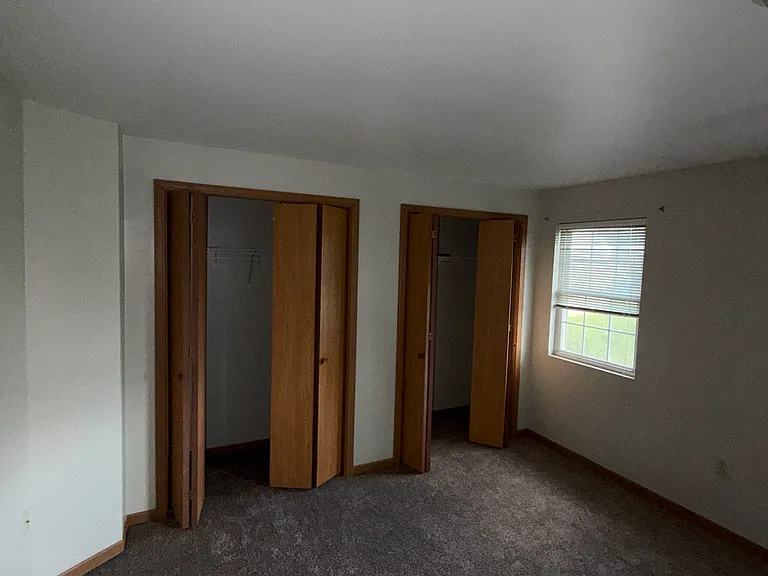 162 E Marigold St — Photo 9