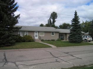 407 W Mill Ave, Drayton, ND 58225