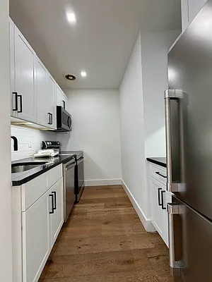 Kitchen, photo 2