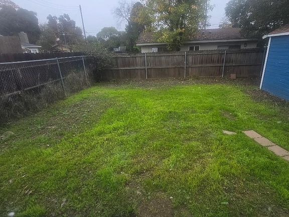 5th image of 4136 7th Ave