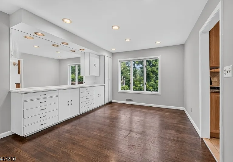29 Tiffany Dr — Photo 6