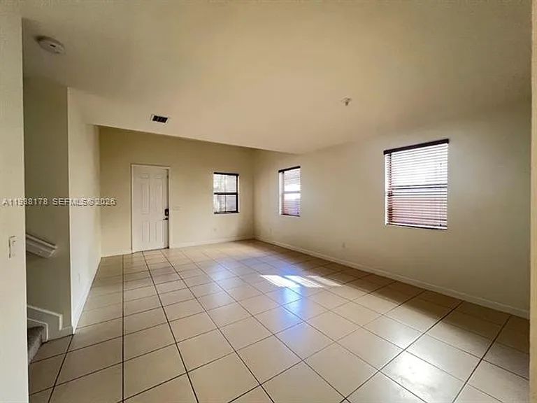 191 SE 35th Ave #191 — Photo 42