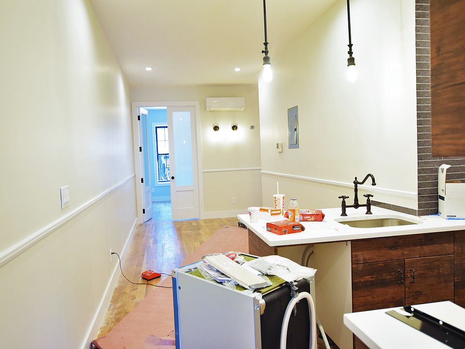 1st image of 331 Melrose St #Zzz