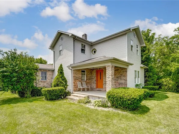 7186 National Rd, Brookville, OH 45309