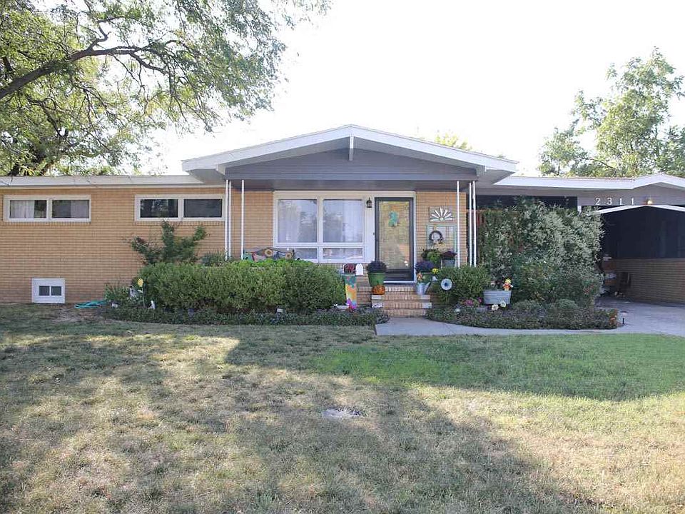 1st image of 2311 4th Ave