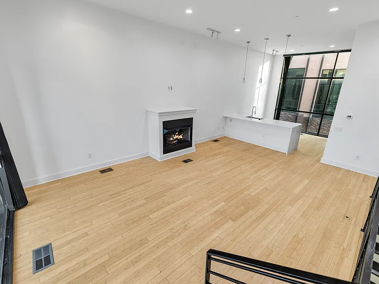 3200 Thomas Ave — Photo 24