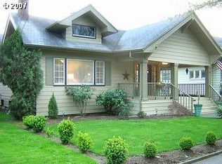 4036 E Burnside St, Portland, OR 97214