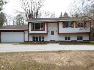 4901 Kathryn St, Muskegon, MI 49444