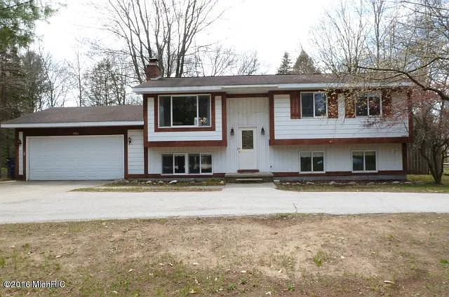 4901 Kathryn St photo 1