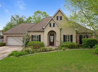453 Autumn Creek Dr, Madisonville, LA 70447