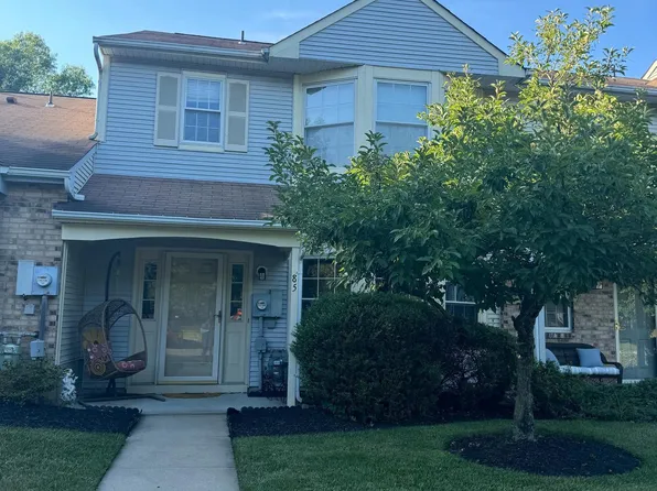 85 Beacon Pl, Robbinsville, NJ 08691