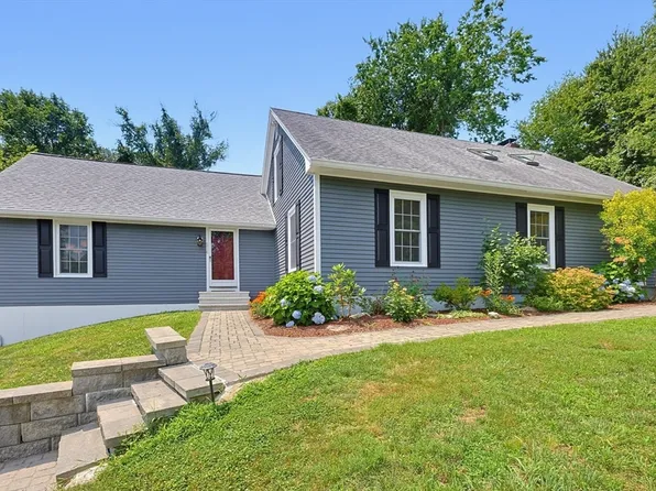 316 W Sutton Rd, Sutton, MA 01590