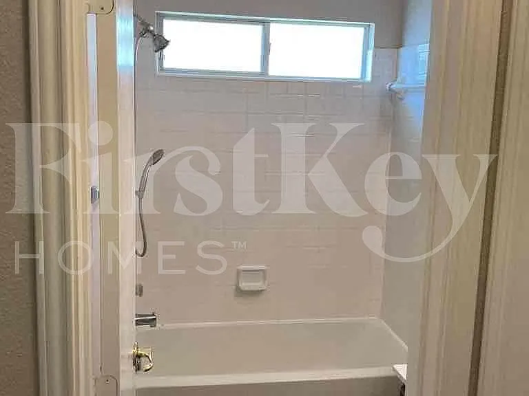 8422 Cherisse Dr — Photo 11