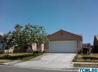 1948 Mount Whitney Ct, Tulare, CA 93274