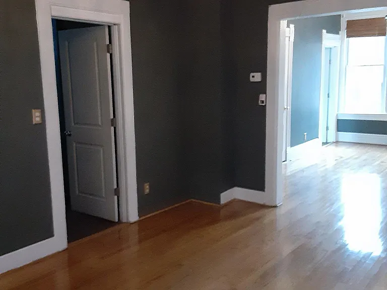 924 N Honore St #2 — Photo 6