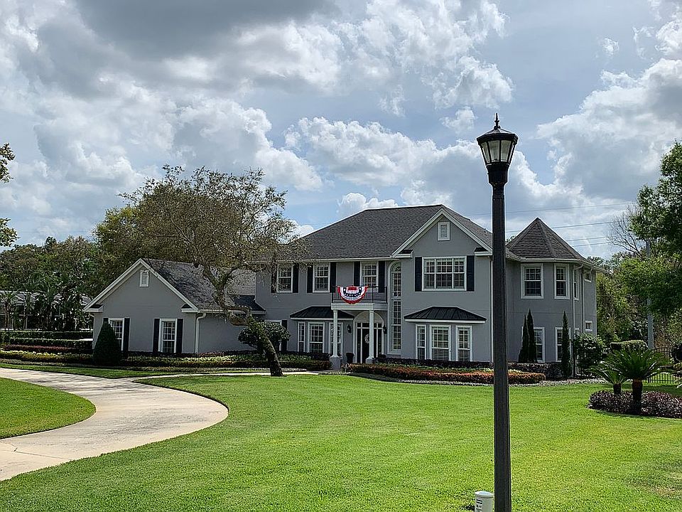 1st image of 733 Bear Creek Cir