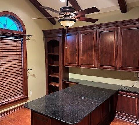 4th image of 3029 Englewood Dr