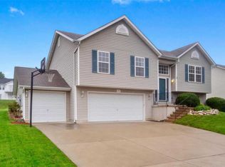 315 Winding Way Ct, Wentzville, MO 63385