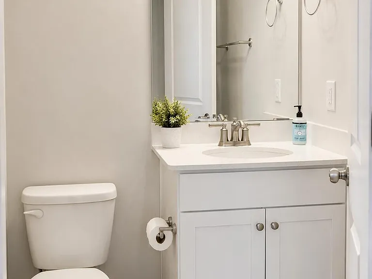 3010 Evertonian Pl — Photo 3