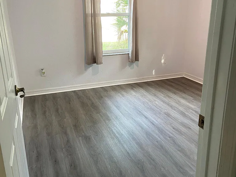 504 Ora St — Photo 6
