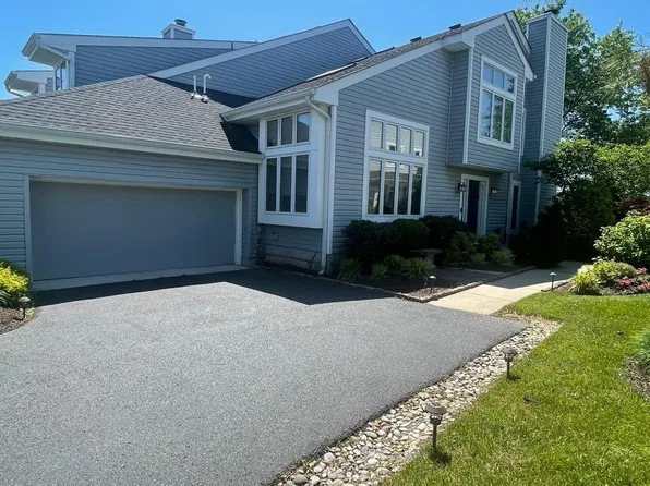 1904 Champlain Dr, Voorhees, NJ 08043