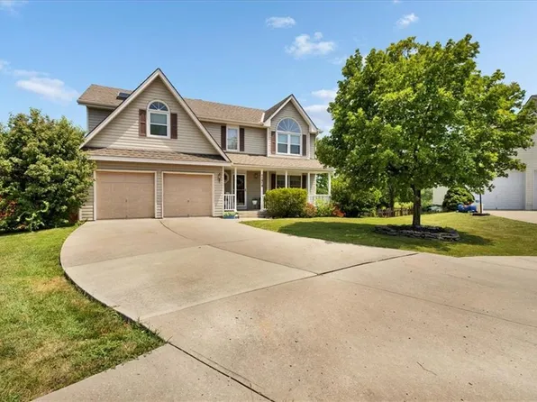 11519 N Summit St, Kansas City, MO 64155