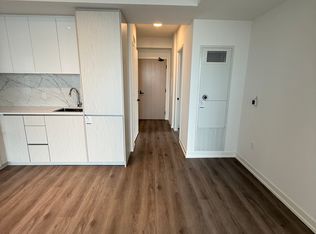 28 Interchange Way #905, Vaughan, ON L4K 5C3