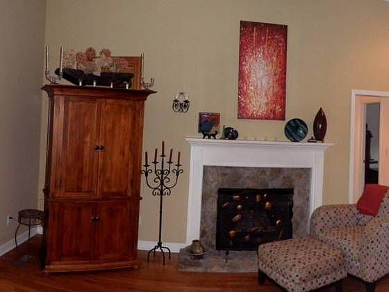 1st image of 125 Cypress Bend Pl